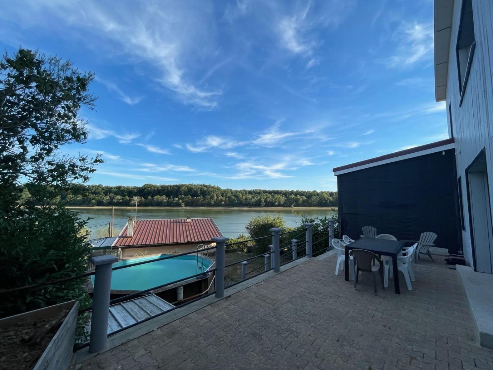 Cottage Chaleureux Avec Vue Sur Lac Changey Bagian luar foto